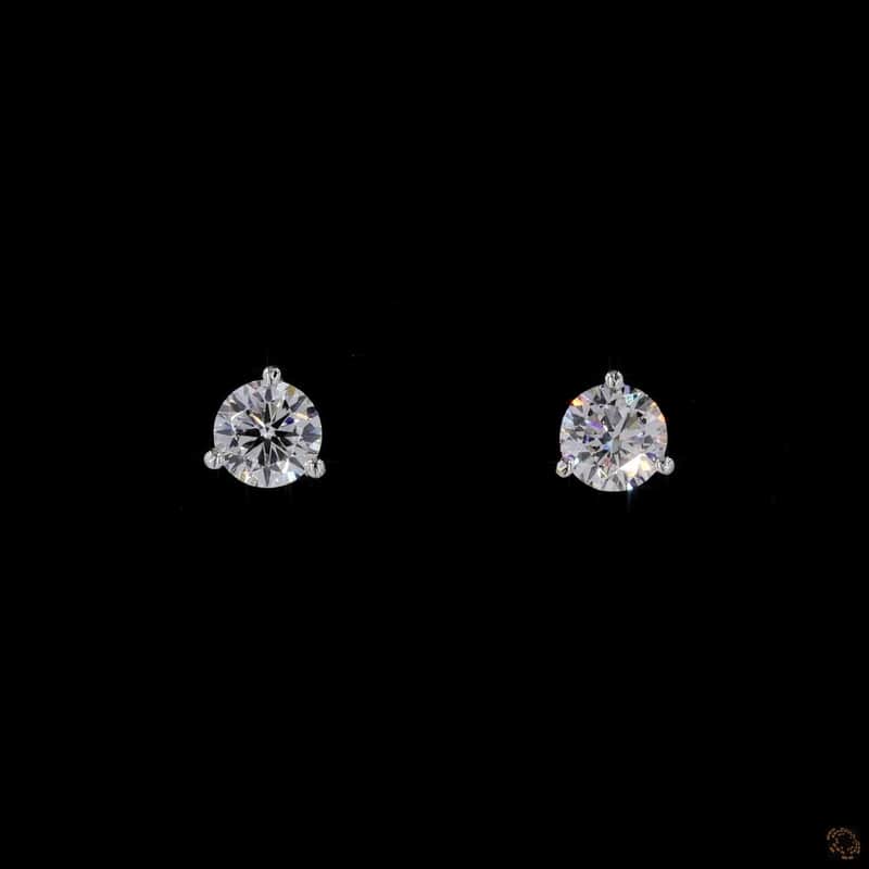 Aven Solis Studs